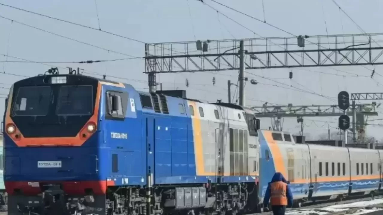 Қостанайда пойыз бен автокөлік соқтығысты