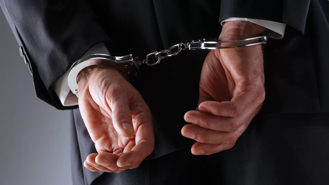 Бұрынғы полиция қызметкері әйелін өлтірді деген күдікке ілінді