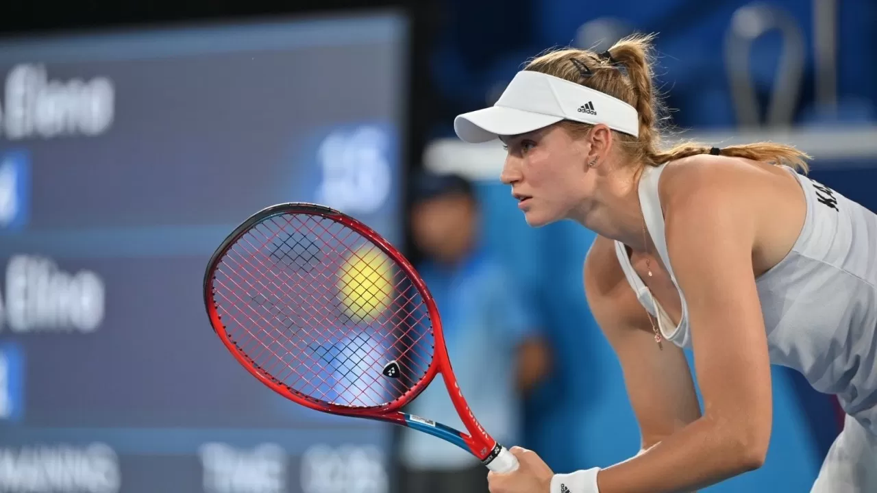 Рыбакина вышла в финал ивента серии WTA 500 во Франции