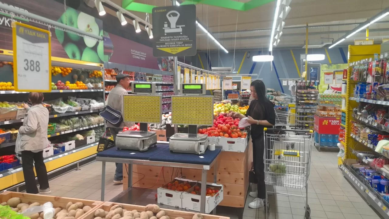В Актобе резко подорожали сахар и овощи