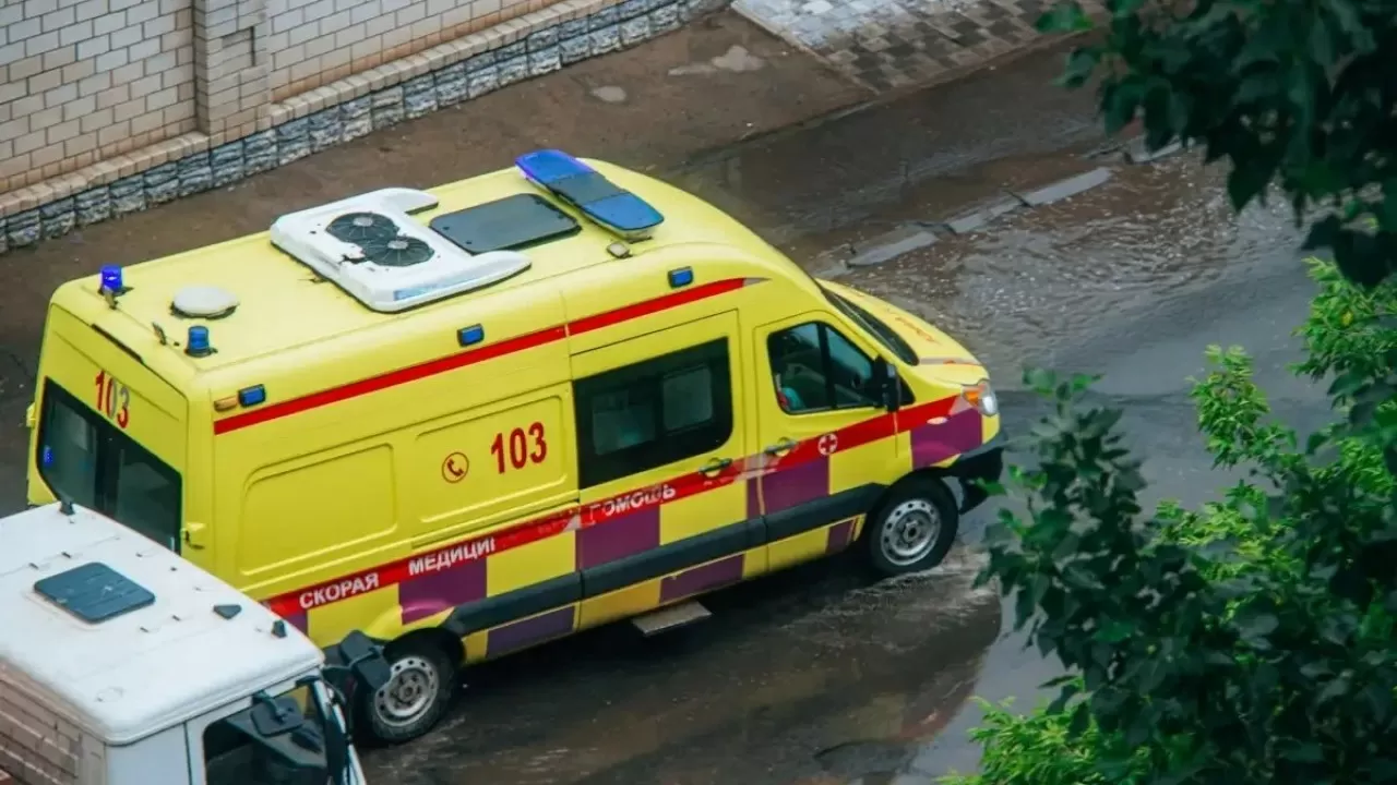 Атбасарда бала ойнап жүріп ауруханаға түсті