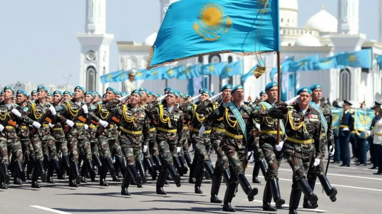 Армия Казахстана: инструмент силы или символический жест
