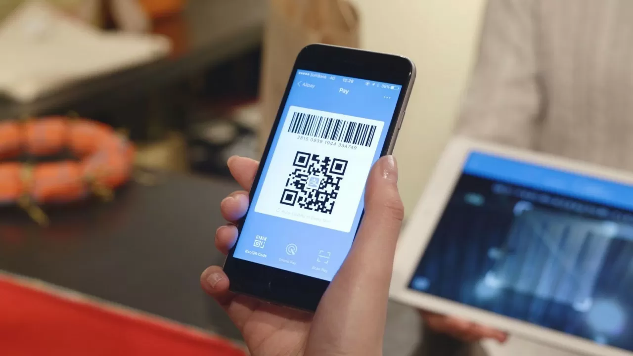 Маусымда бірыңғай QR мен телефон нөмірі арқылы банкаралық ақша аудару қосылады