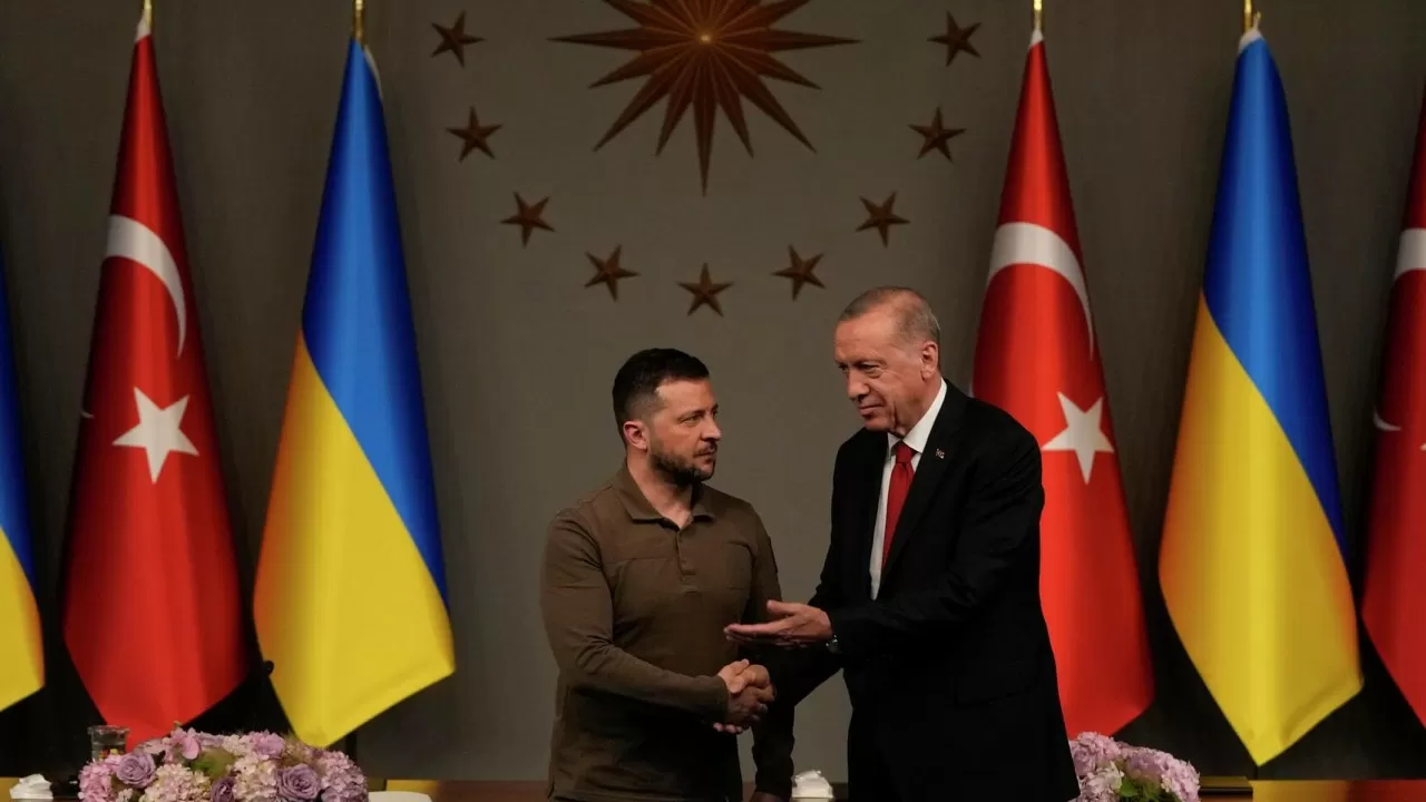 Зеленский Путинді бейсенбі күні Түркияда күтетінін айтты