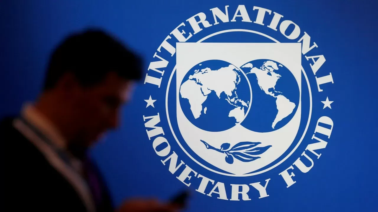 Инфляционное давление и неопределенность: МВФ указал на риски в экономике Казахстана 