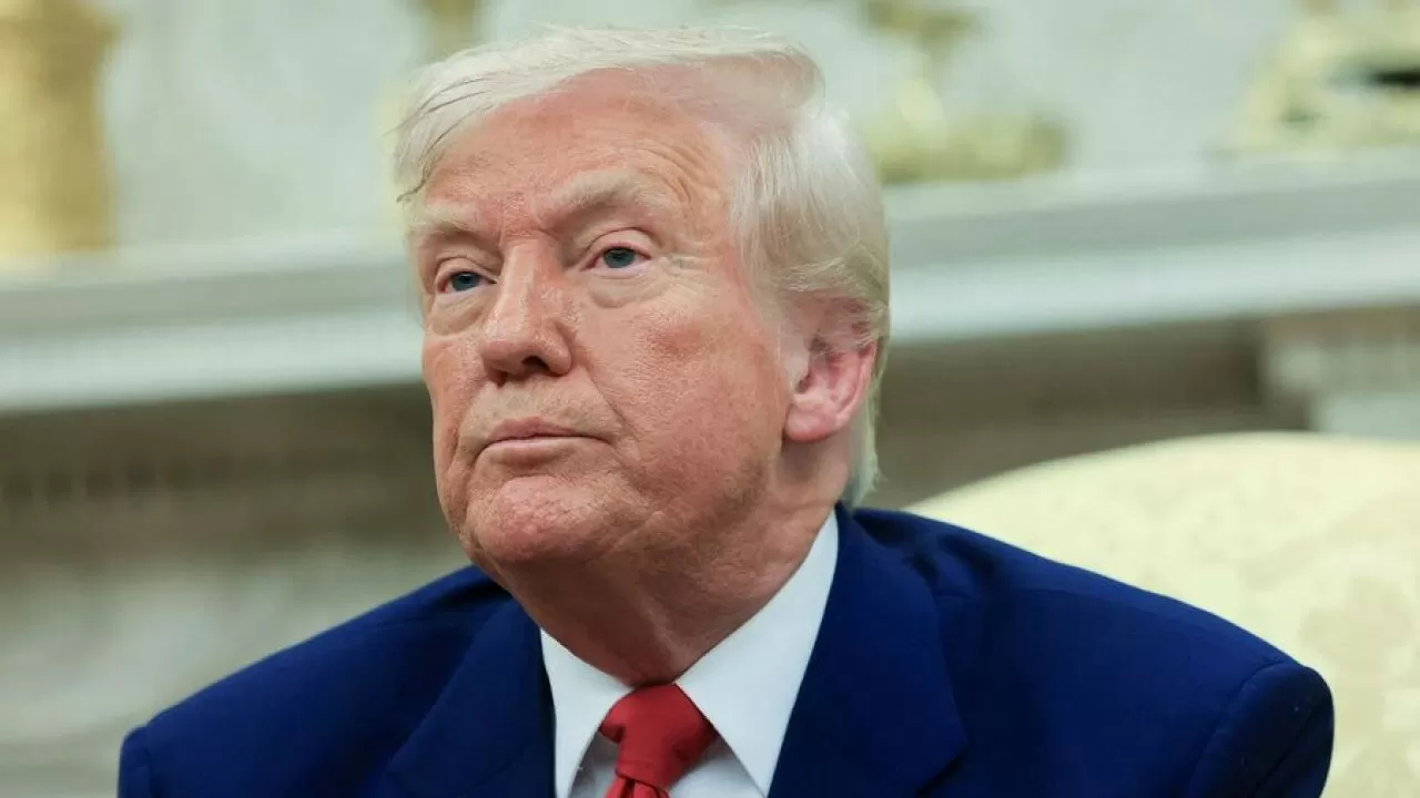 Трамп открестился от своего изображения в образе папы римского