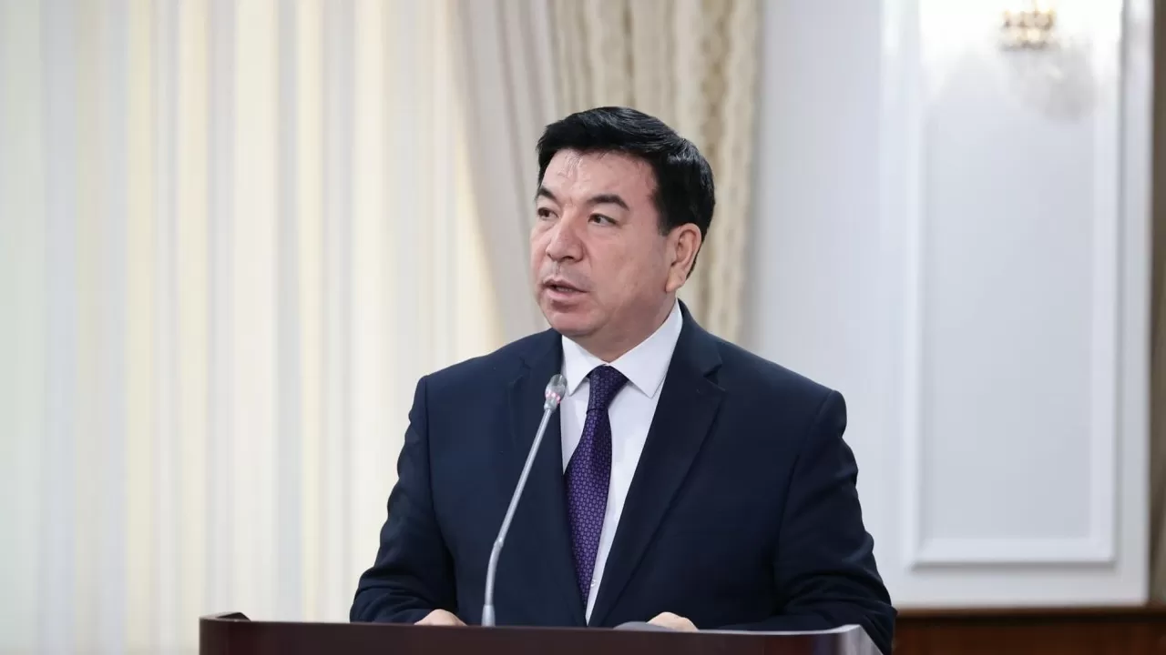 Ғани Бейсембаев сынып жетекшілеріне төленетін ақы неге өспей жатқанын айтты