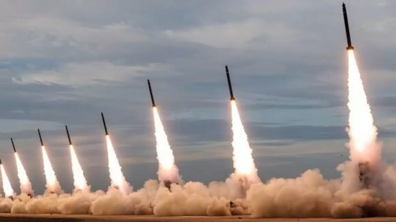 Солтүстік Корея Жапон теңізіне қарай бірнеше қанатты зымыран ұшырды