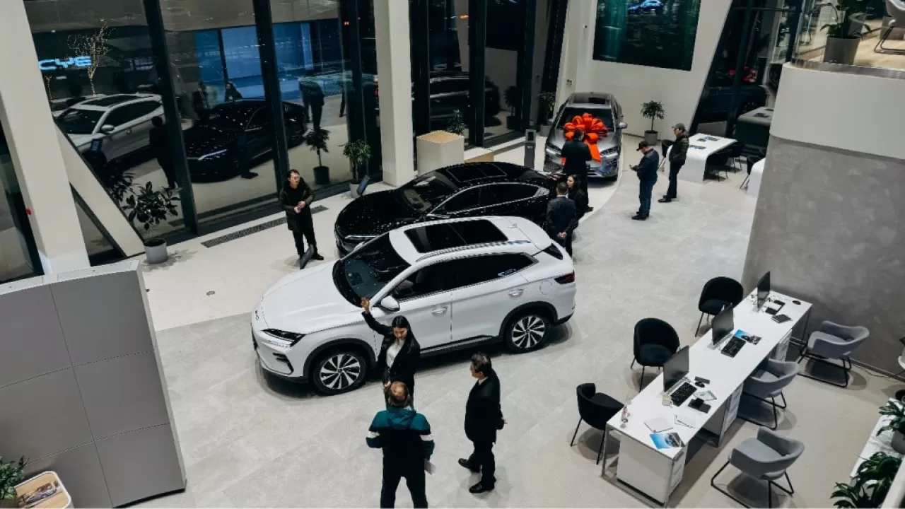 Сәуірде халық автосалоннан 20 мыңға жуық жаңа көлік алған