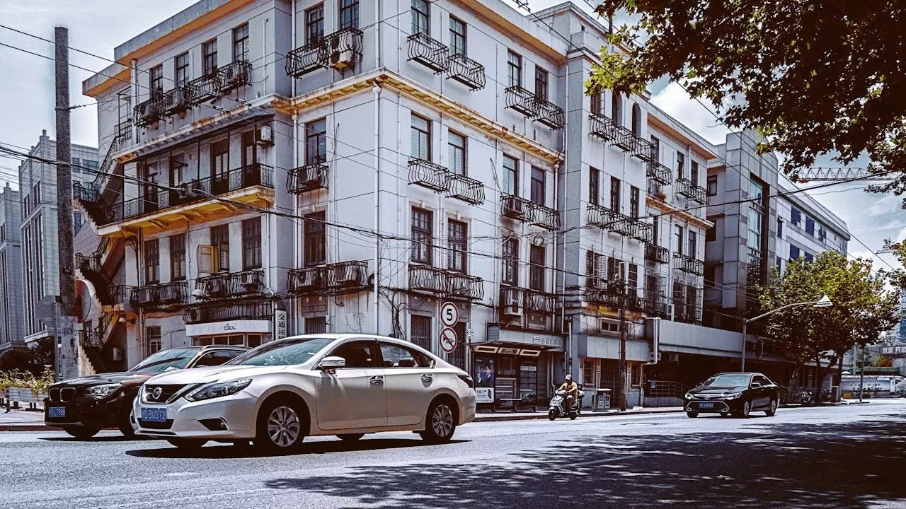 Бум продаж электрокаров в Китае, тарифная оттепель и смелый прогноз главы BMW
