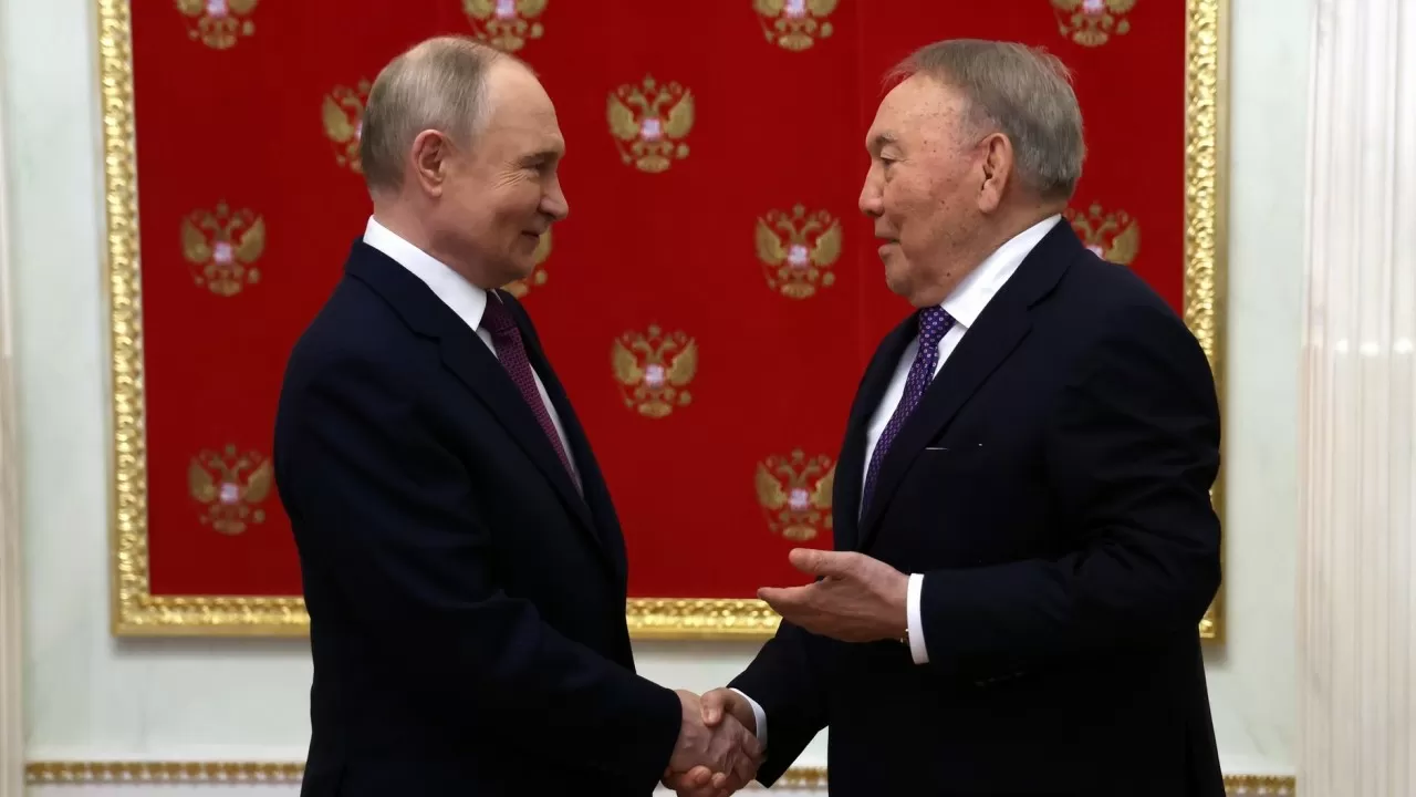 Назарбаев Ресейде Путинмен кездесті
