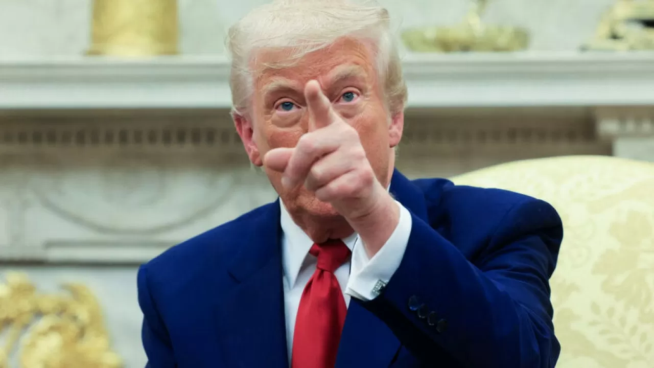 Трамп пригрозил довести Иран до банкротства