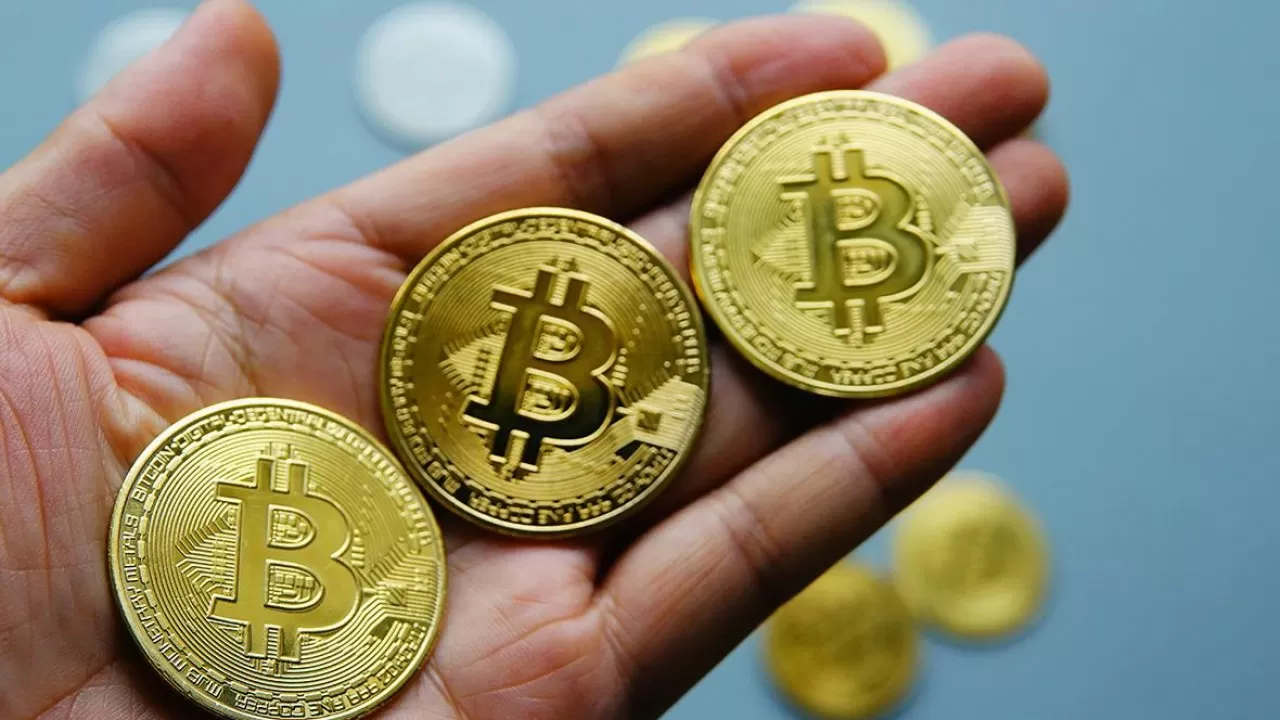 Биткоин 105 мың долларға көтерілді