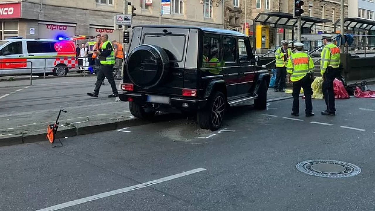 В Германии джип въехал в толпу людей