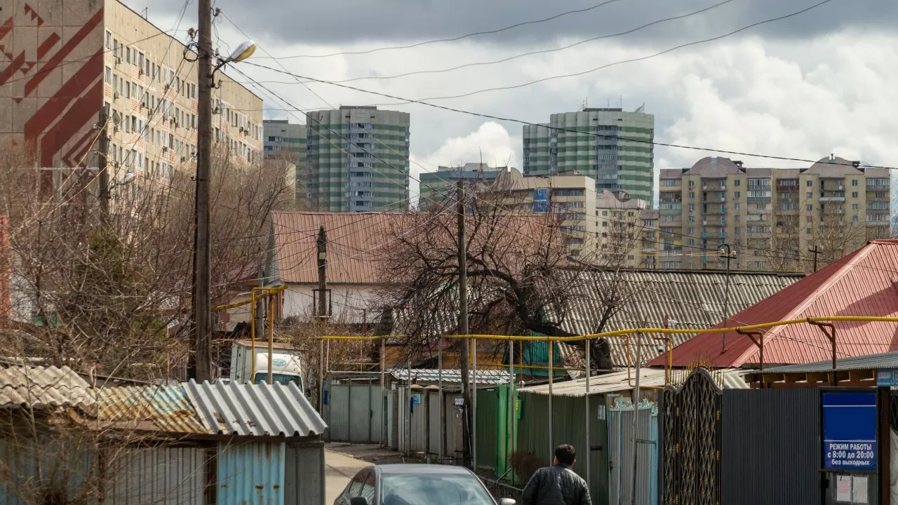 Алматы разделят на пять полицентров