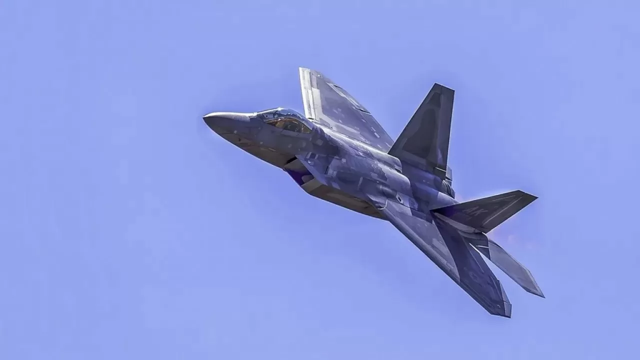 Израиль нанес удары по цели вблизи президентского дворца в Дамаске