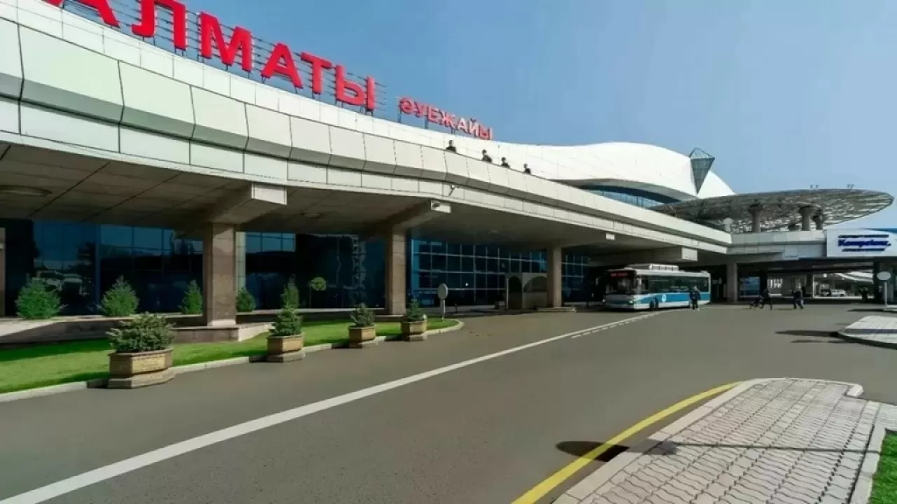 Названа причина задержки рейсов в аэропорту Алматы