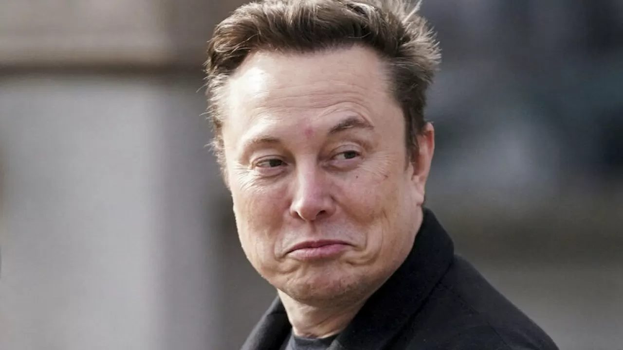 Маск останется главой Tesla как минимум еще пять лет