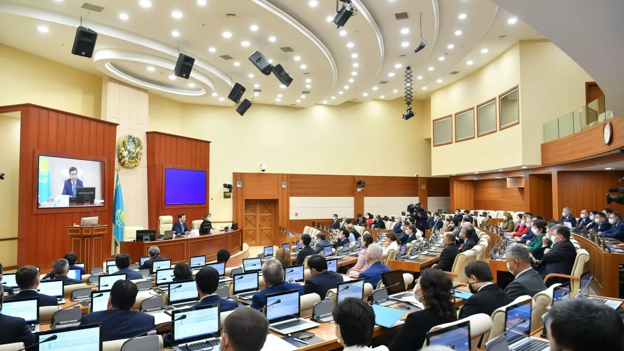 Мәжіліс жасанды интеллектке қатысты маңызды заңды мақұлдады