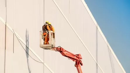 Обманутые рабочие устроили несанкционированную акцию в Костанае 
