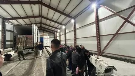 Нелегалов в ящиках с газировкой задержали на госгранице в Актюбинской области 