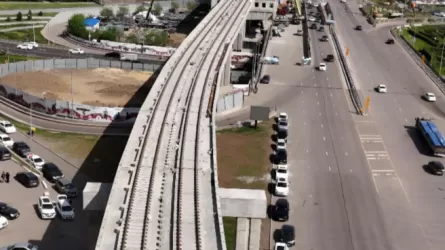 На какой стадии находится строительство LRT в Астане 