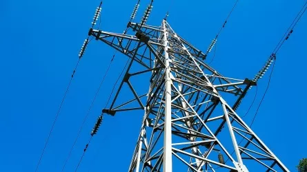 На грани энергокатастрофы: 90% сетей Шетского района разваливаются