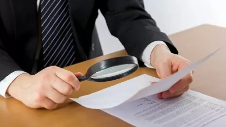 Судоисполнитель подделывал документы в помощь алиментщикам в Мангистау 