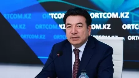 Бейсембаев поздравил казахстанских школьников с окончанием учебного года 