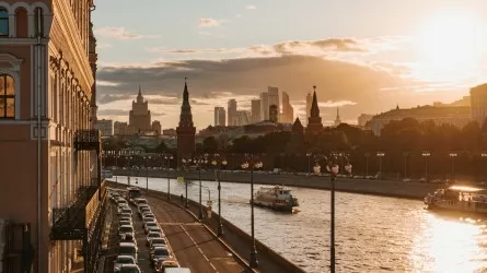 Путин встретил Токаева в Кремле