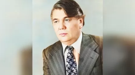 Бішкекте мектептердің біріне Кемел Тоқаевтың есімі берілді