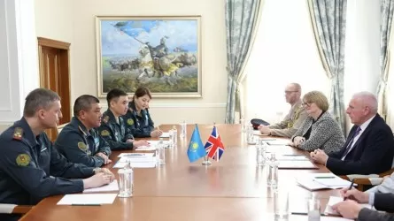 Миротворческую деятельность и языковую подготовку обсудили военная делегация Великобритании и минобороны РК
