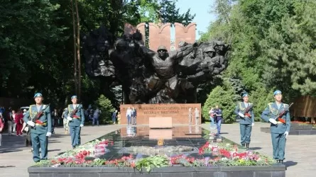 9 мамыр:  Биыл Жеңіске 80 жыл 