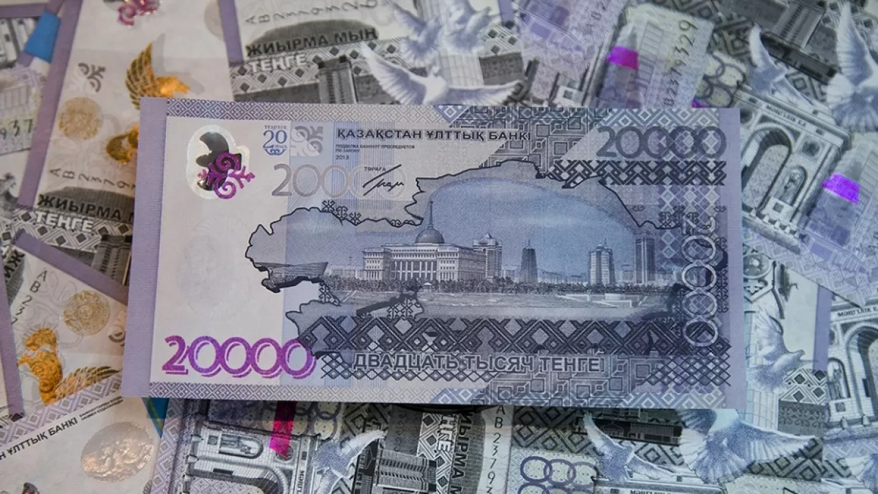 Казахстанцам дали возможность не работая получить 3,7 млн тенге безвозвратно