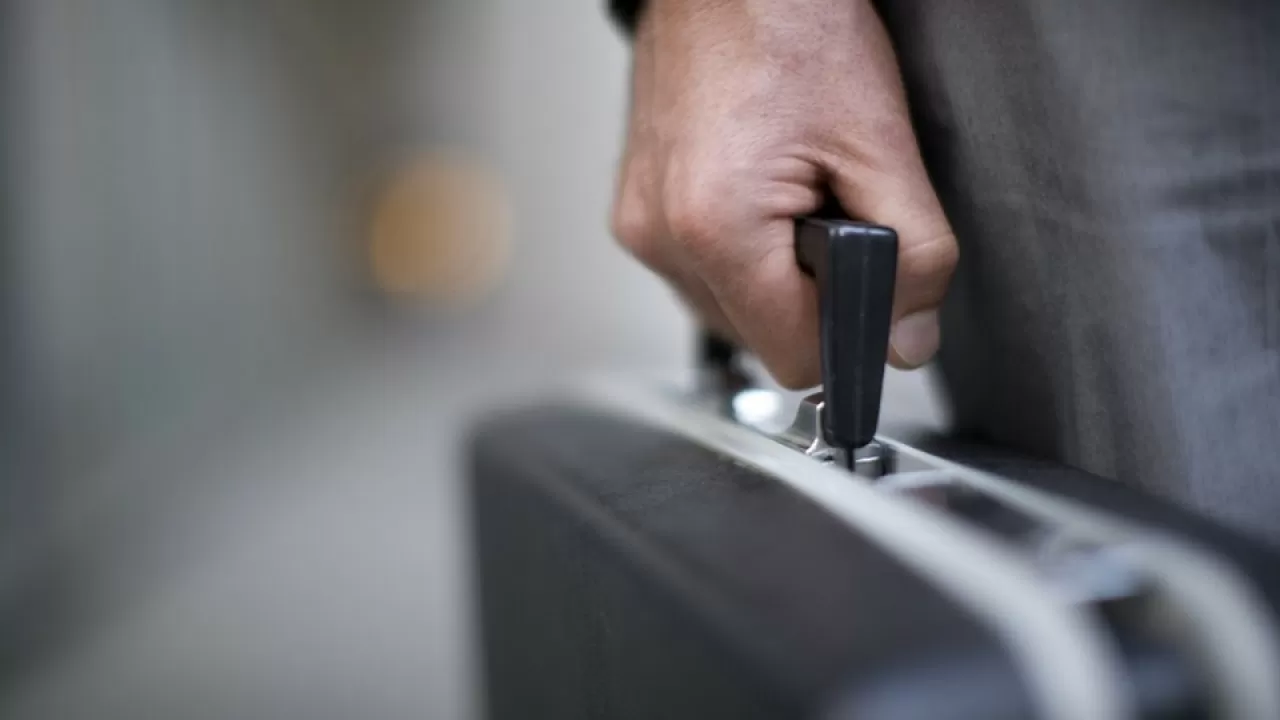 Заменить 30% министров на ИИ предложили депутаты 