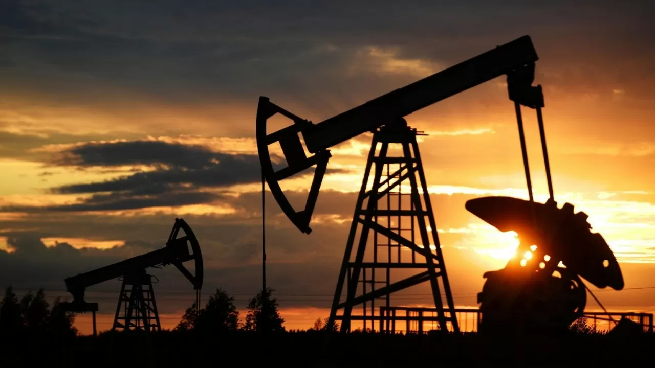 Цены на нефть подскочили на фоне угрозы конфликта между Израилем и Ираном