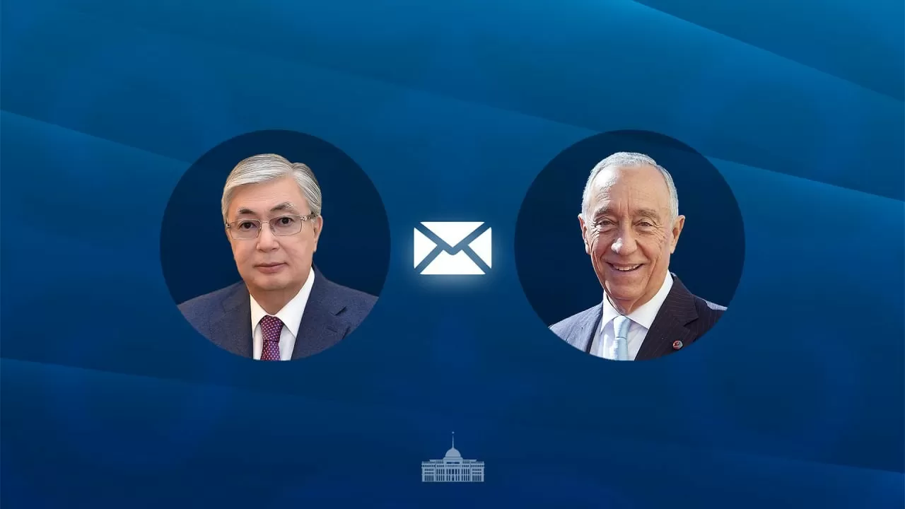 Глава государства поздравил президента Португалии с национальным праздником 