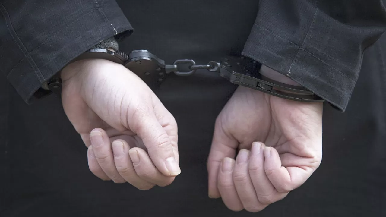 "Шығыс" өңірлік әскерінің бұрынғы қолбасшысы ұсталды 