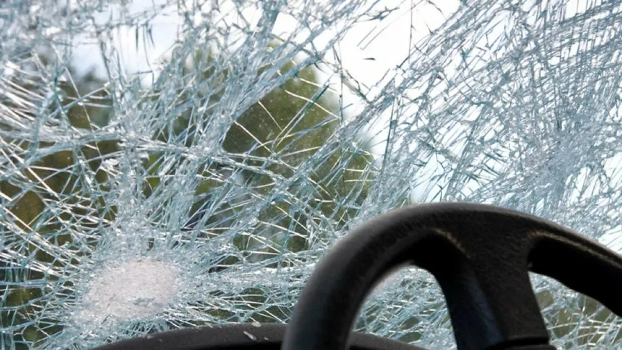 Еще один автобус в Астане попал в ДТП: пострадали пассажиры  