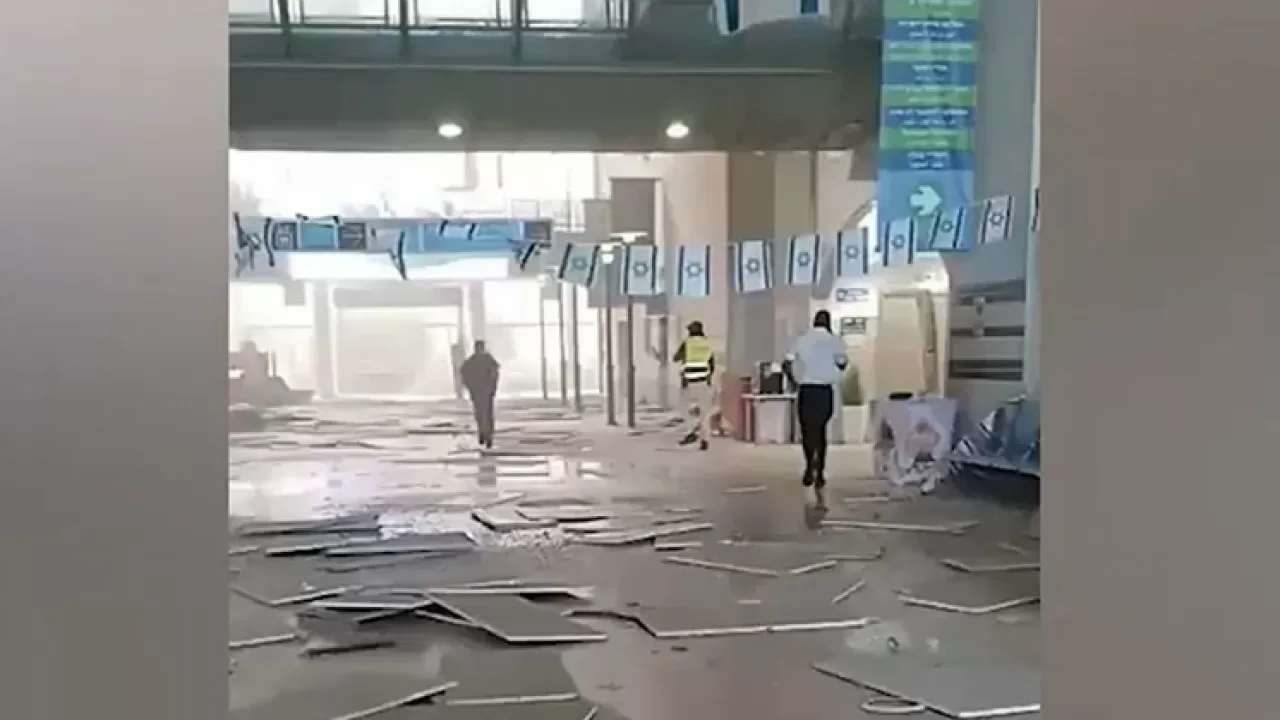 Больница на юге Израиля повреждена ракетным ударом Ирана  