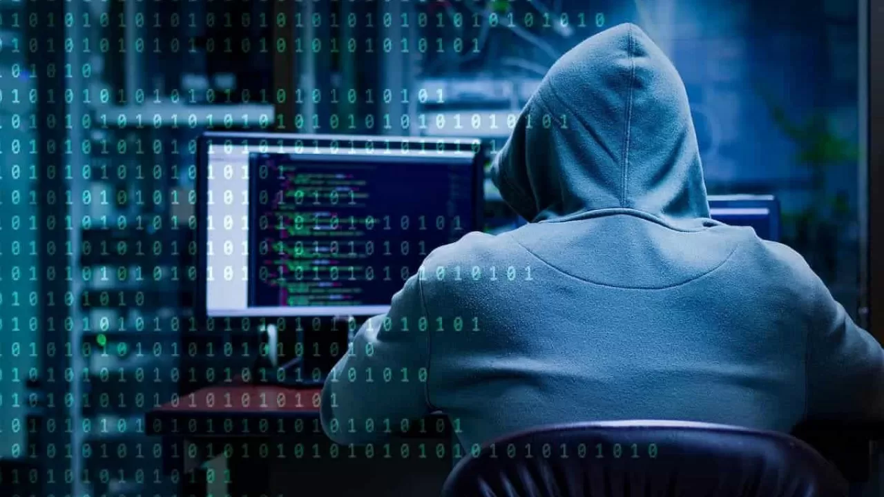 SMS код та қажет емес, алаяқтар жаңа тактикаға көшті 