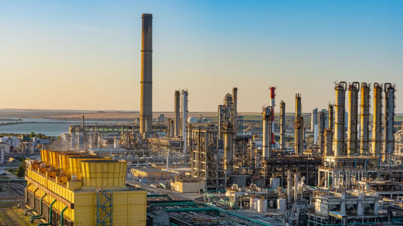 Румыния хочет "отобрать" нефть у Казахстана  