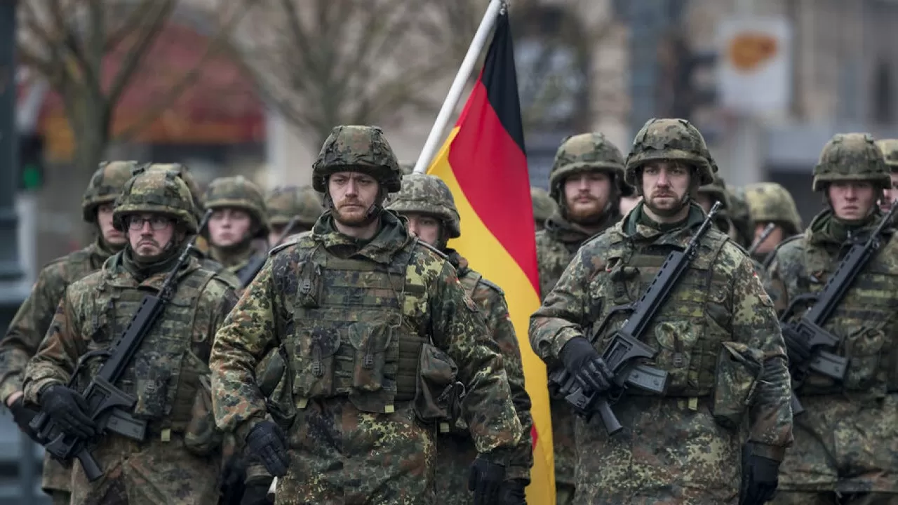 Германия өз әскерінің санын 60 мың адамға дейін арттырмақ