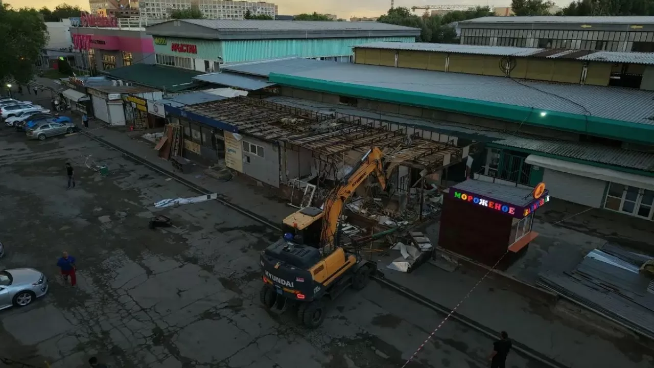 Алматыда ешбір құжаты жоқ "Арыстан" базары сүрілетін болды