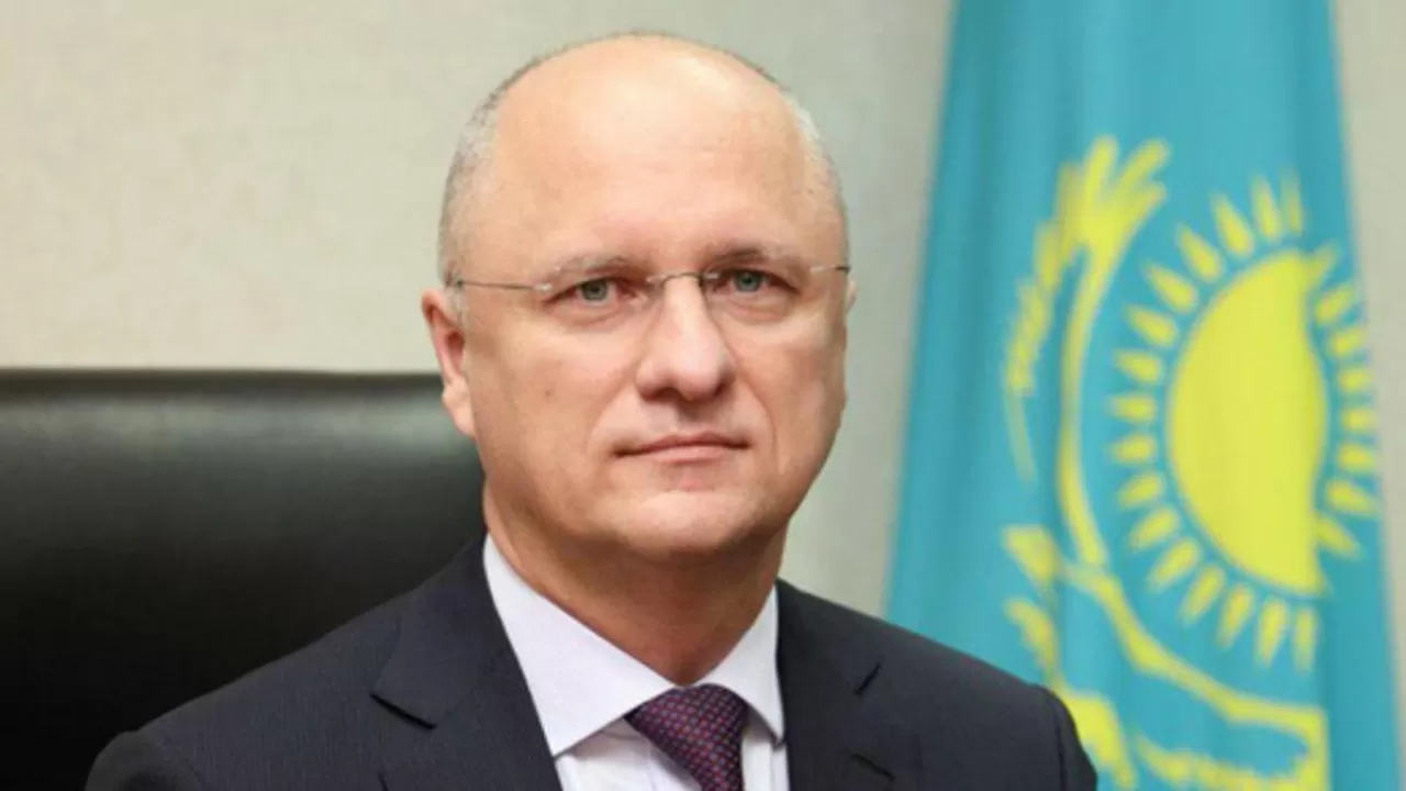 Казахстан будет параллельно строить две АЭС - Скляр 