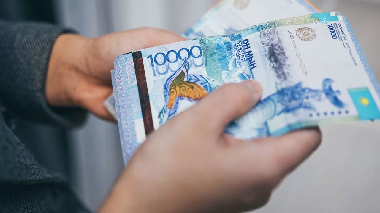 Үкімет үйі, пәтері бар адамдарға 35 млрд теңге таратады