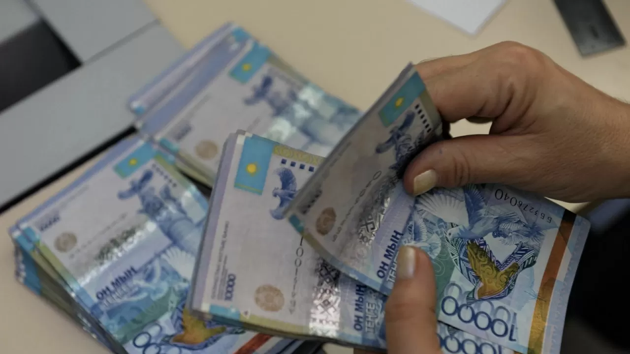 Елімізде 28 мыңнан астам адам қарызынан құтылды