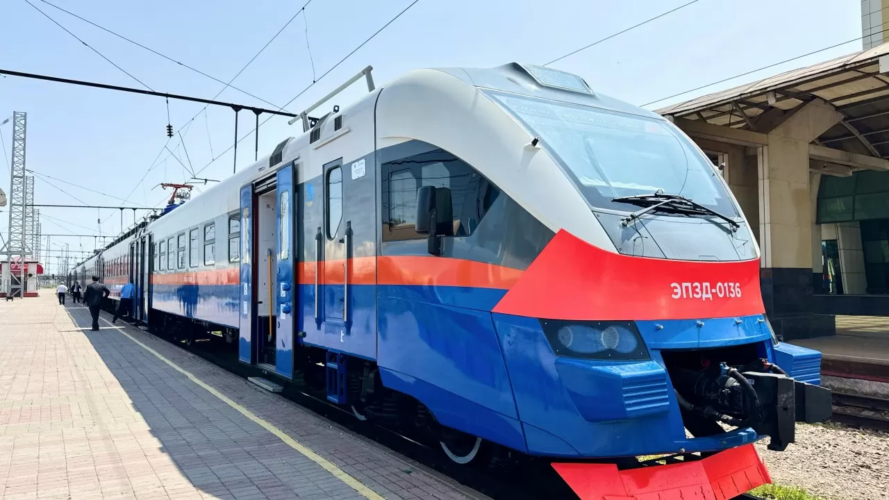 Электропоезд с комфортными вагонами запустили из Астаны в Караганду