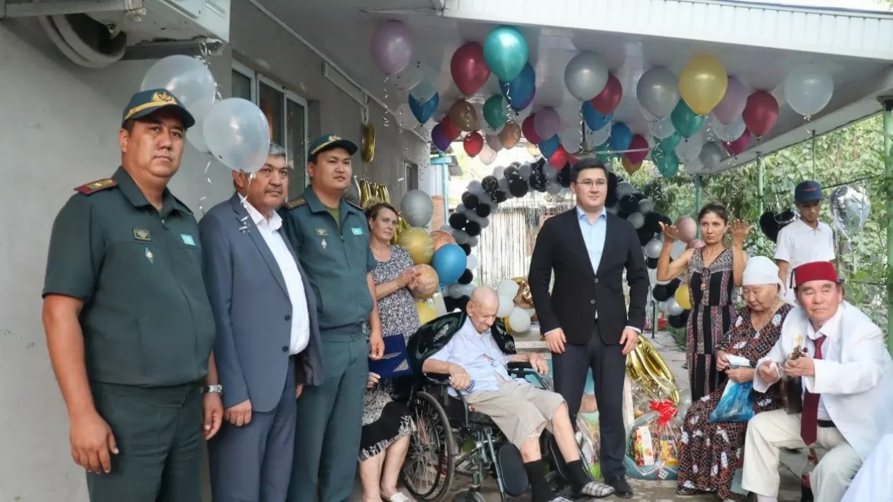 100-летний юбилей отметил ветеран ВОВ из Туркестанской области