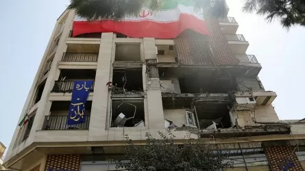 Иранда халық қираған үйлеріне оралып жатыр